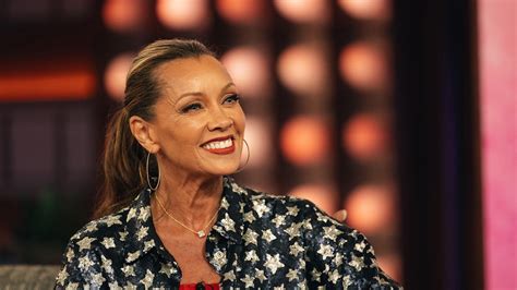 Vanessa Williams says nude photo scandal brought tremendous。